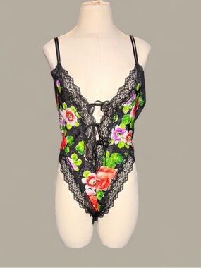 Vintage Victoria’s Secret  Lace Floral Lace-Up Teddy Bodysuit